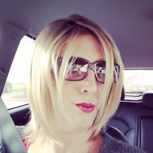 Meet your Posher, Sophia
